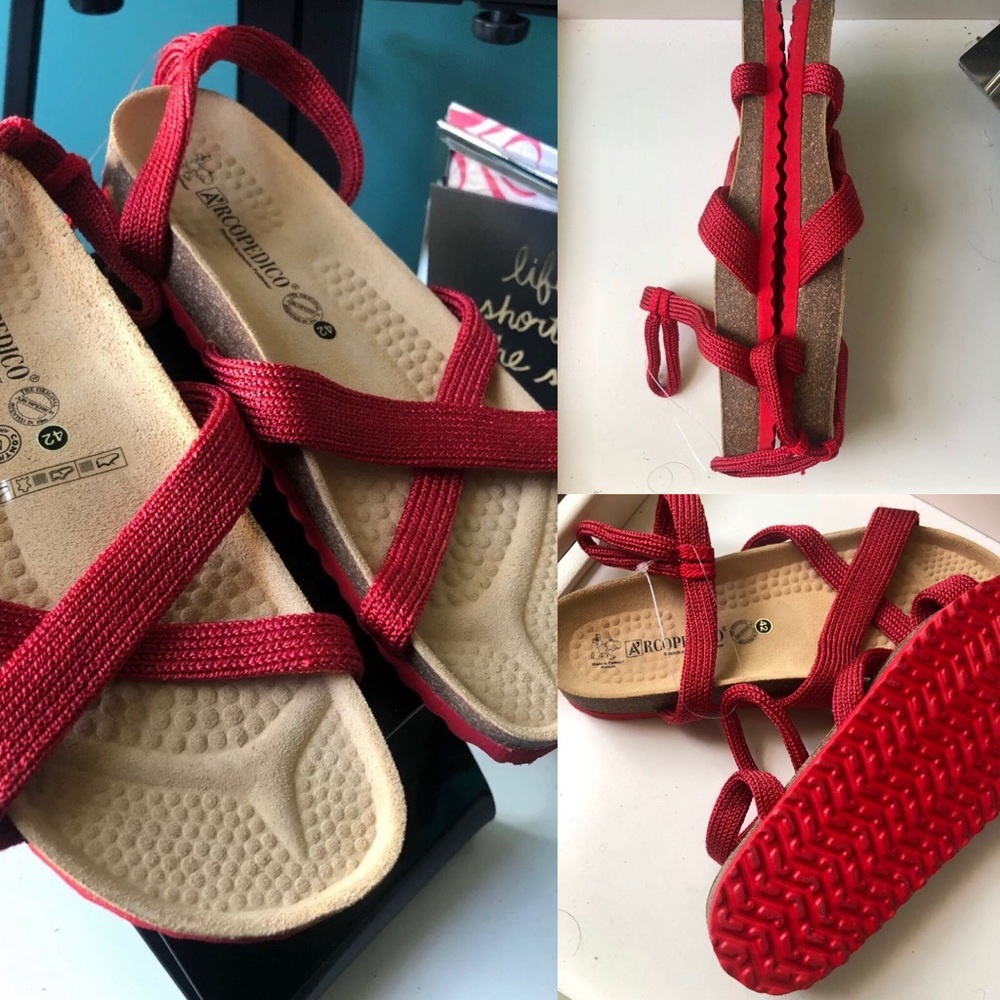 NWOB Arcopedico Santana Red Comfort Sandals